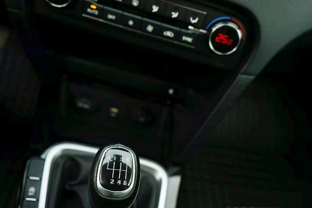 Kia Ceed - Zdjęcie 23