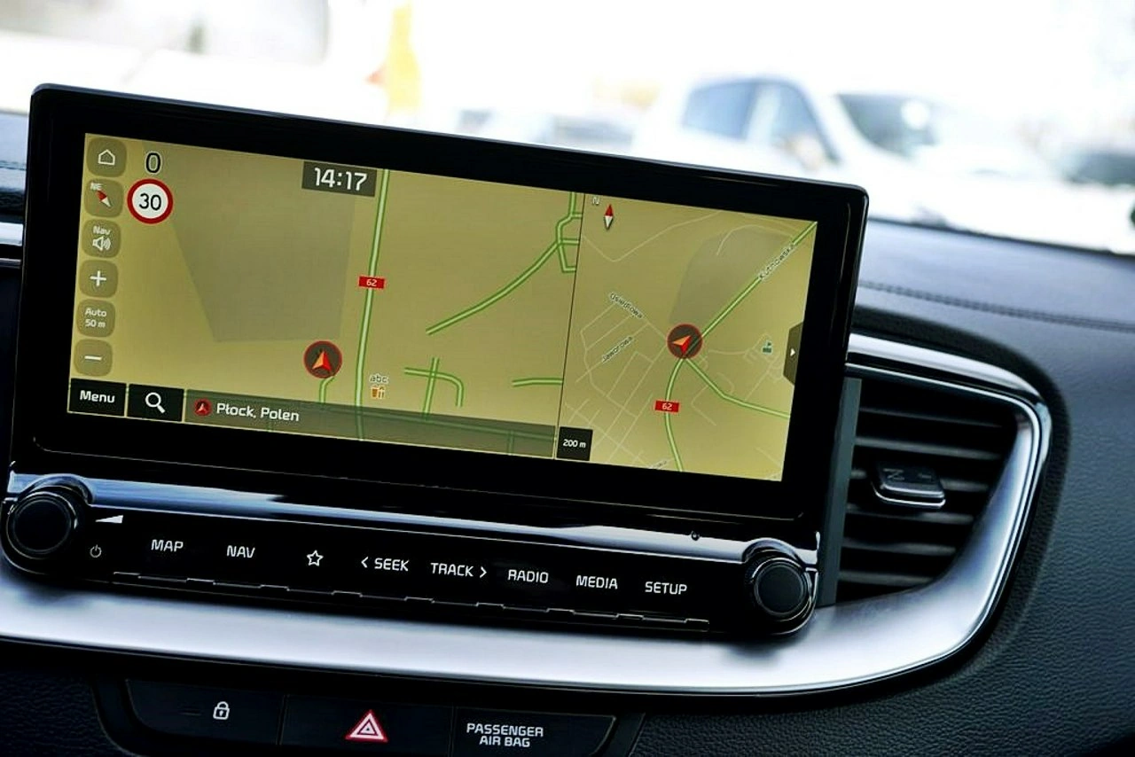 Kia Ceed - Zdjęcie 24