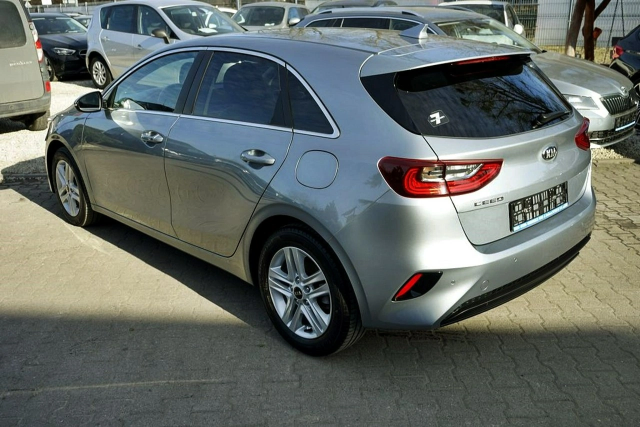Kia Ceed - Zdjęcie 7