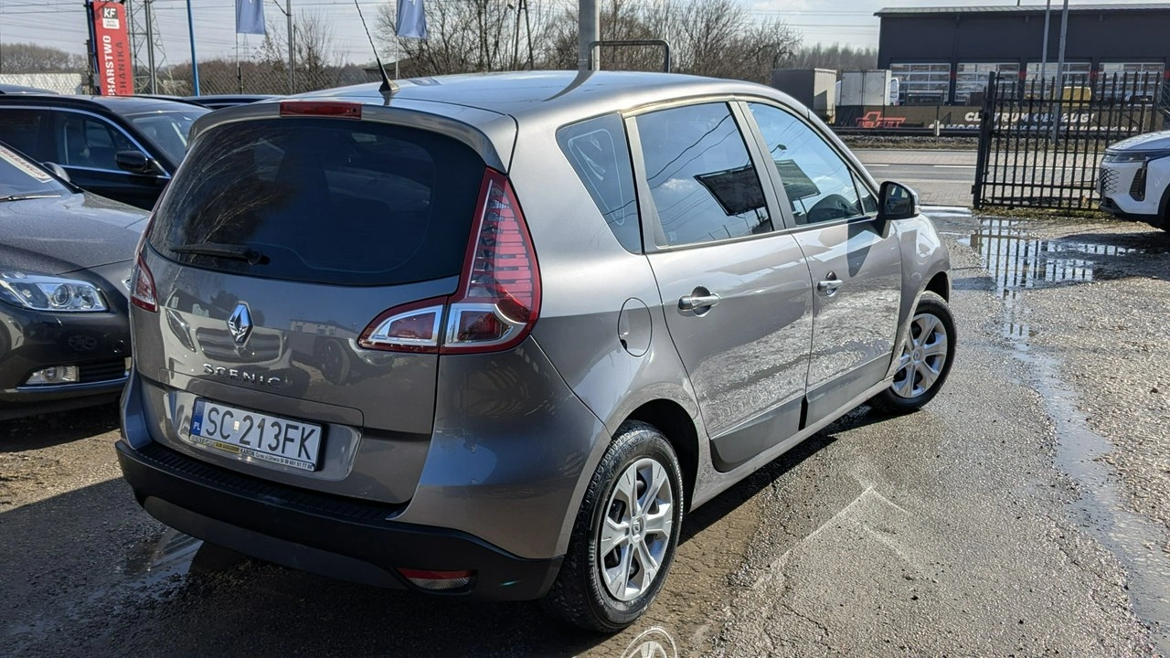 Renault Scenic - Zdjęcie 8
