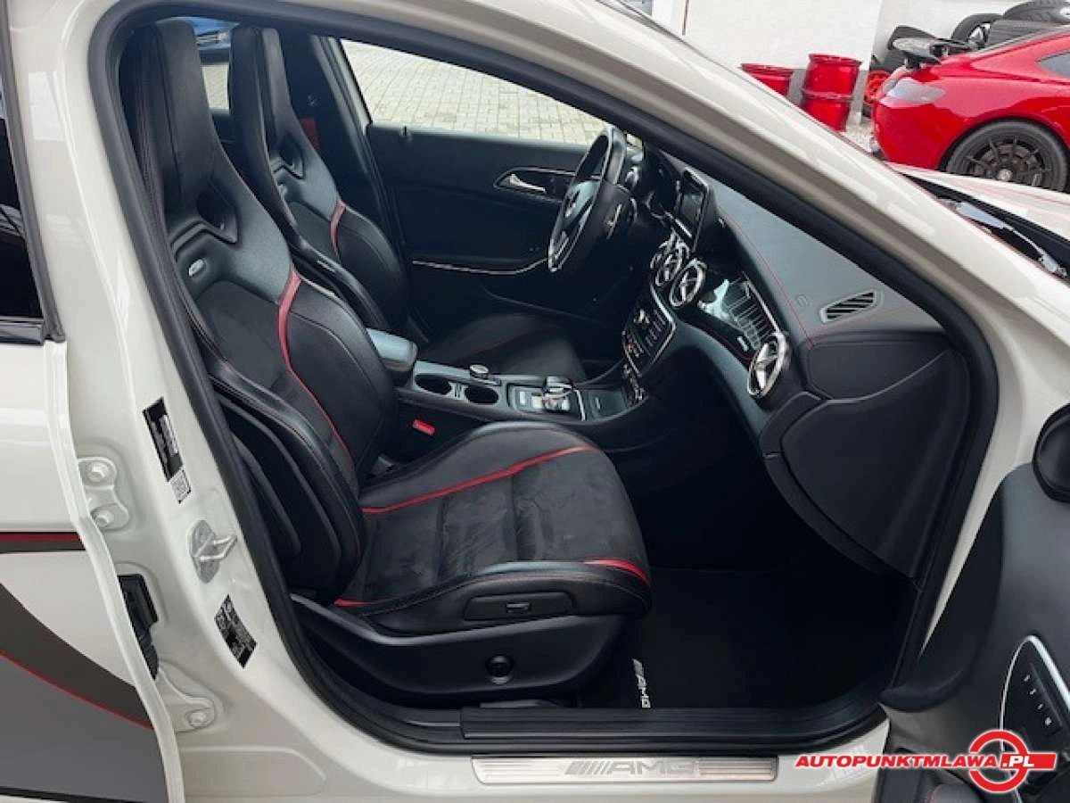 Mercedes-Benz GLA - Zdjęcie 12