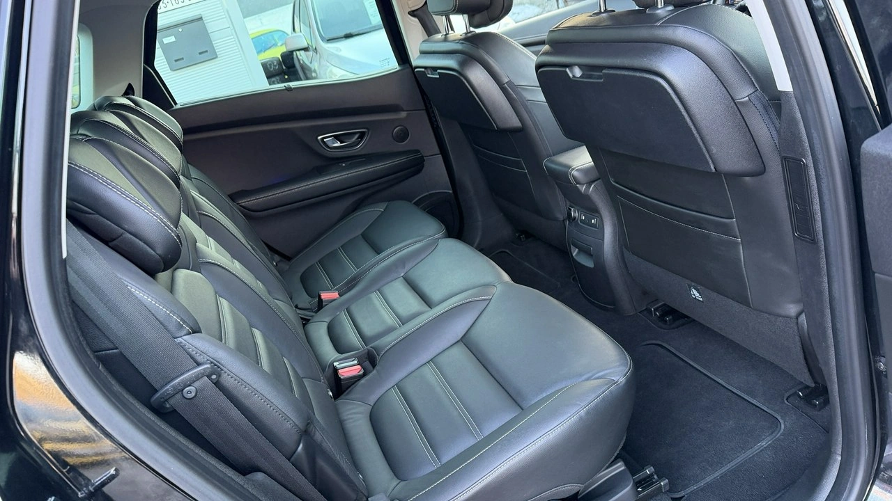 Renault Scenic - Zdjęcie 22