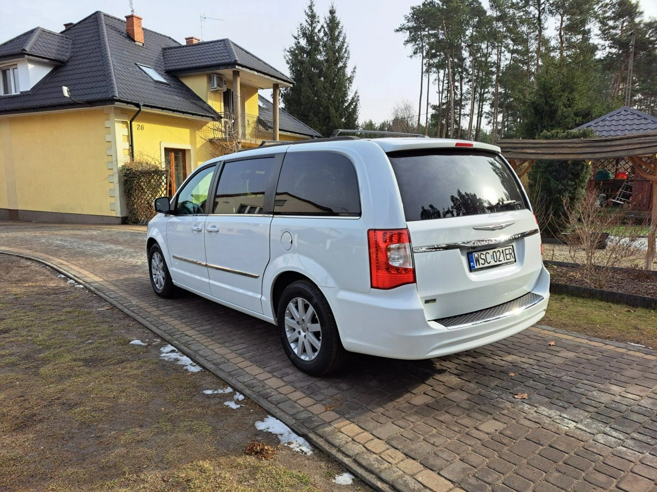 Chrysler Town & Country - Zdjęcie 17
