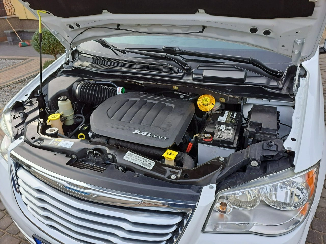 Chrysler Town & Country - Zdjęcie 27