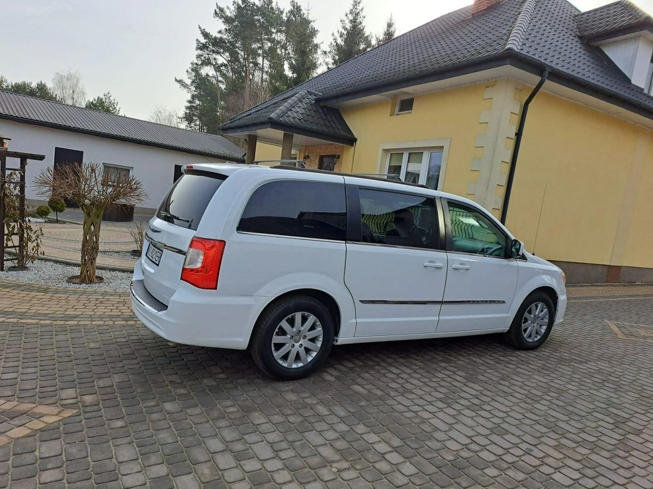 Chrysler Town & Country - Zdjęcie 5