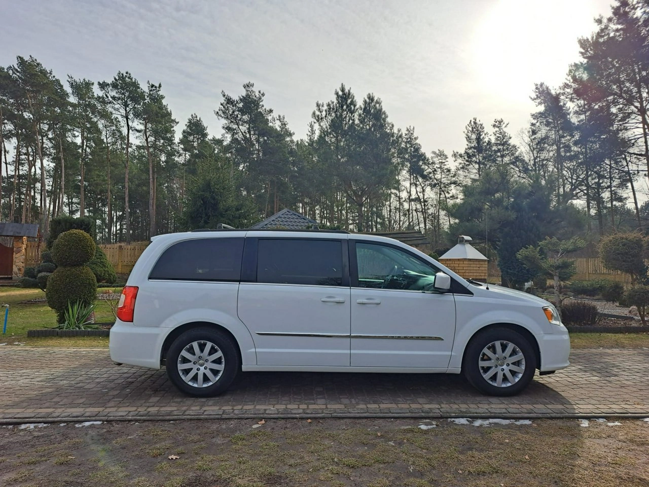 Chrysler Town & Country - Zdjęcie 6