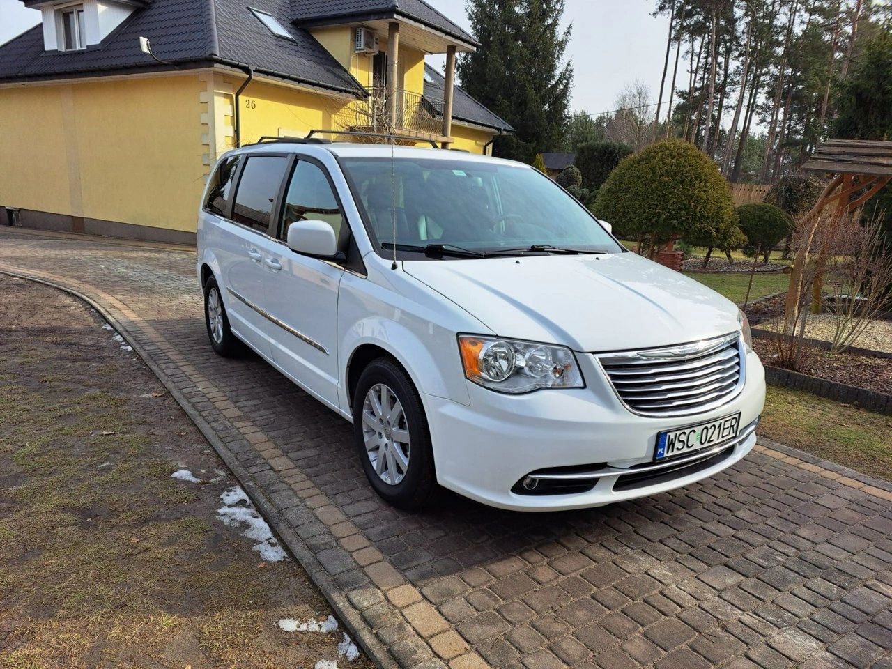 Chrysler Town & Country - Główne zdjęcie