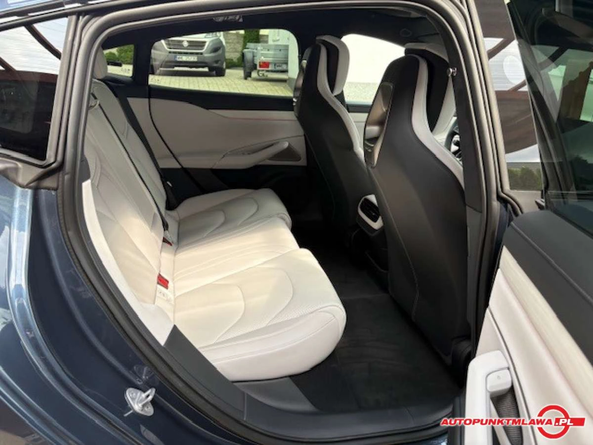 Xiaomi SU7 - Zdjęcie 17