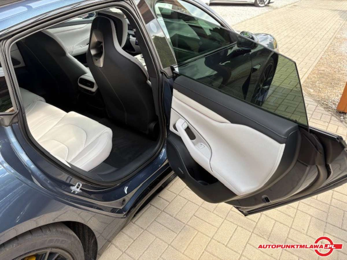 Xiaomi SU7 - Zdjęcie 16