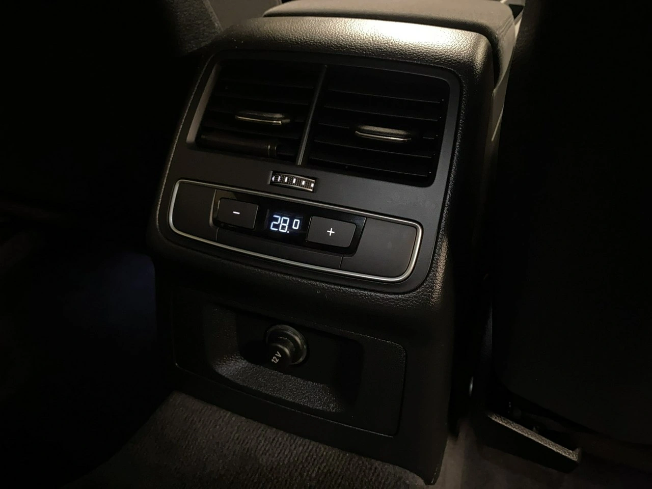 Audi A4 - Zdjęcie 15