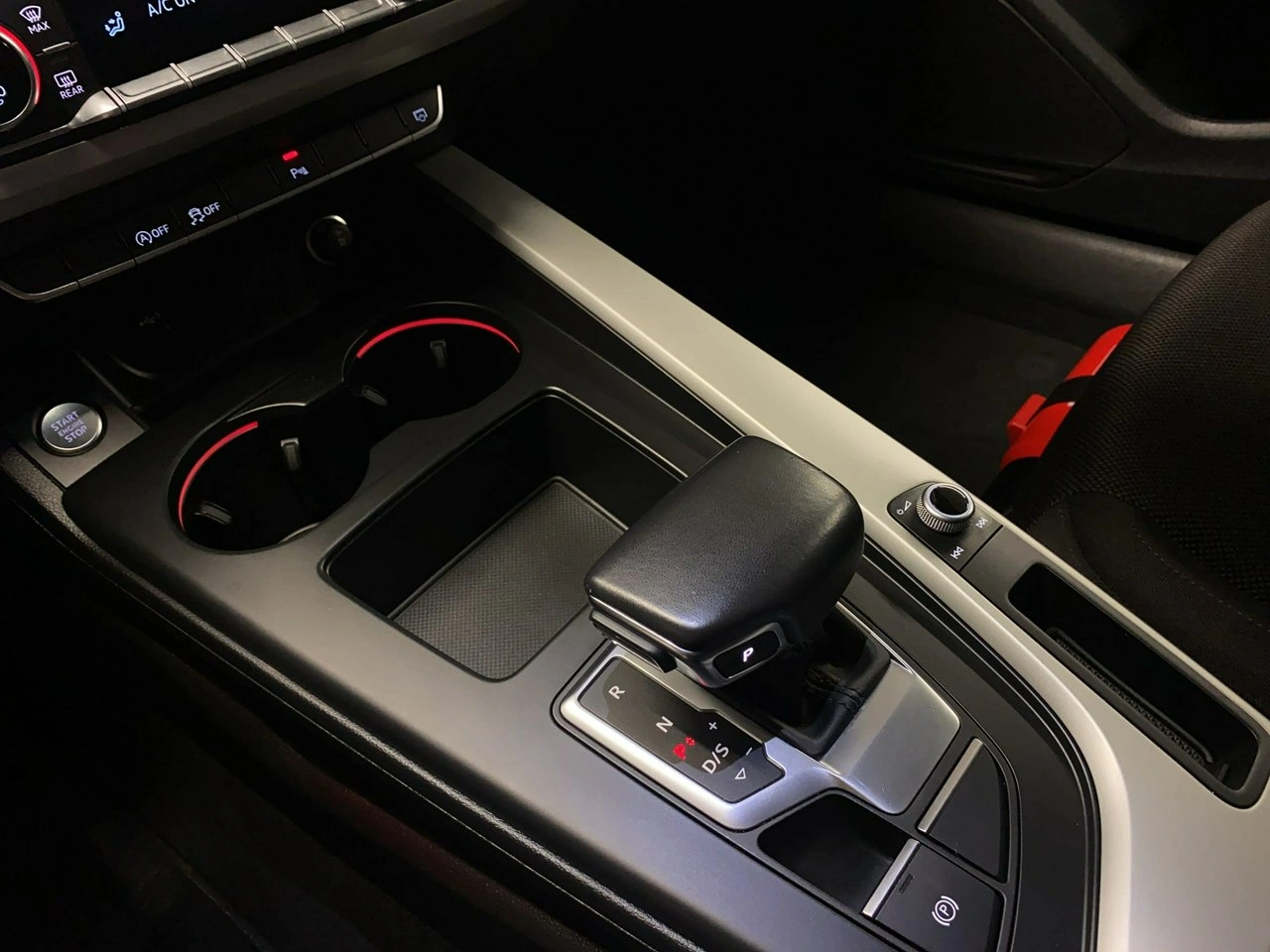 Audi A4 - Zdjęcie 32