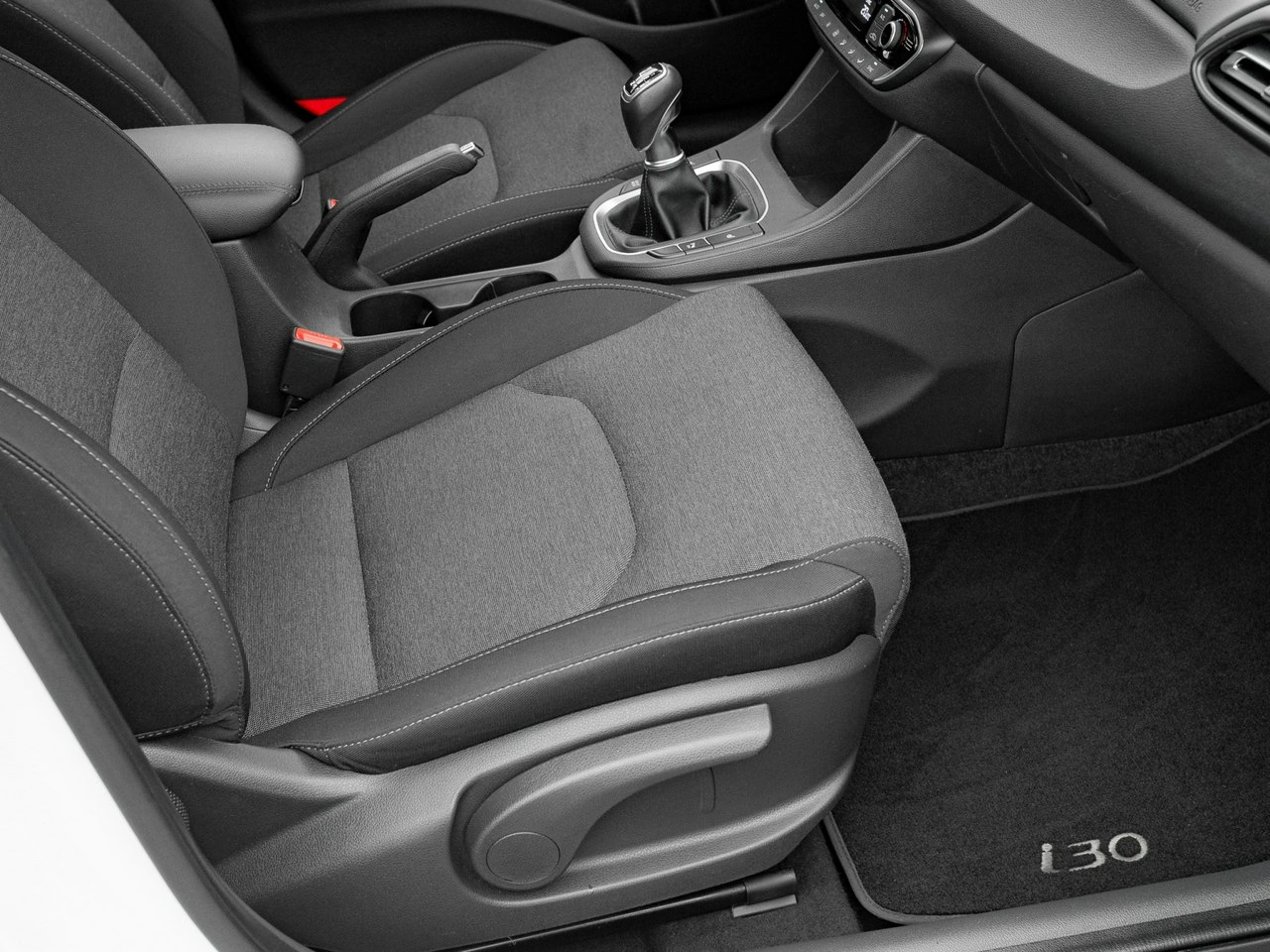 Hyundai i30 - Zdjęcie 32