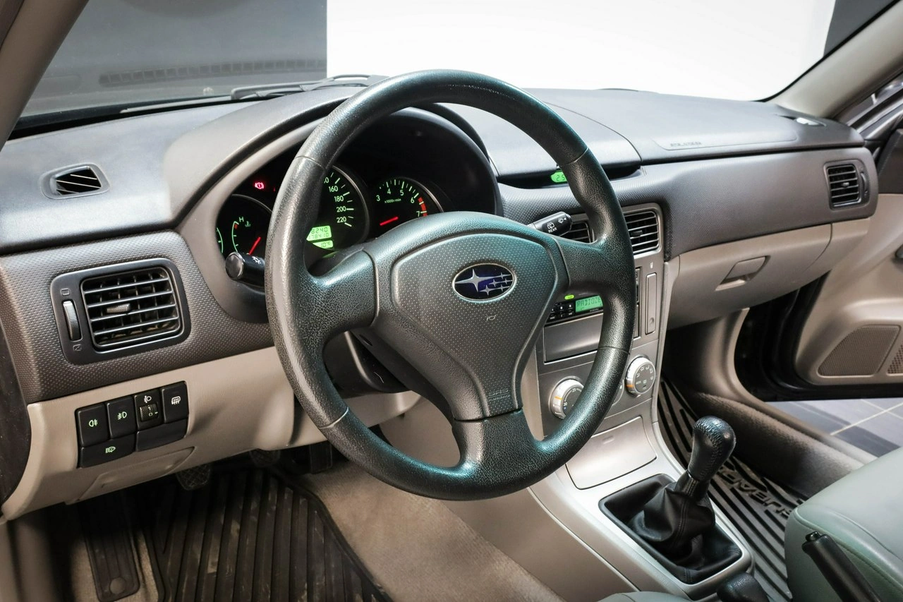 Subaru Forester - Zdjęcie 17