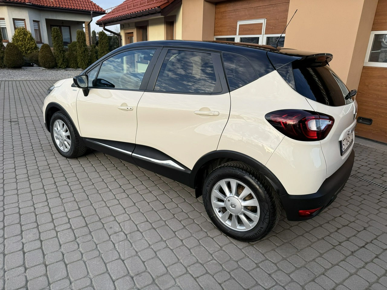 Renault Captur - Zdjęcie 9