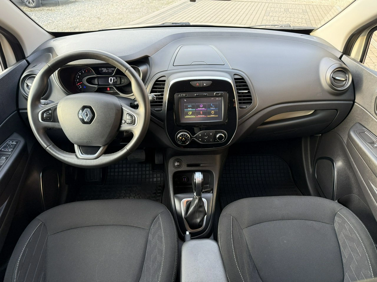 Renault Captur - Zdjęcie 13