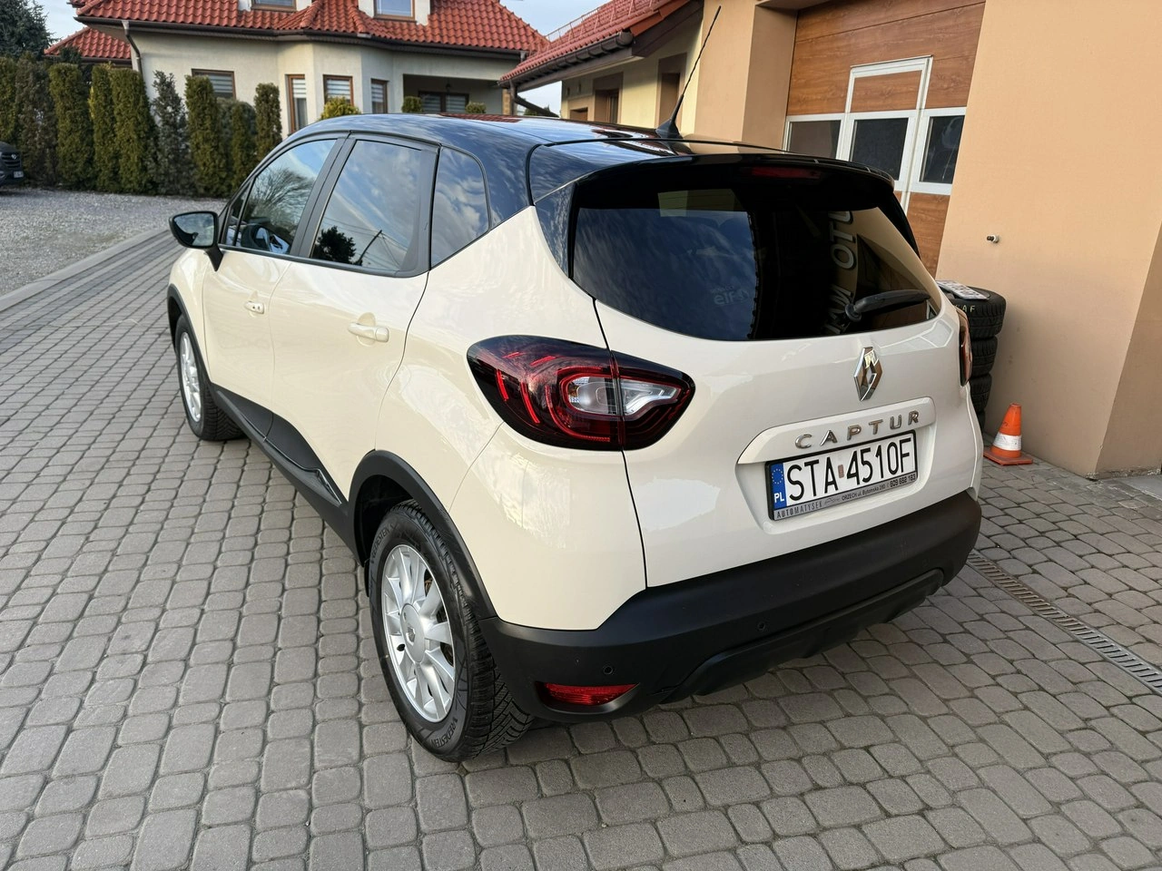 Renault Captur - Zdjęcie 8