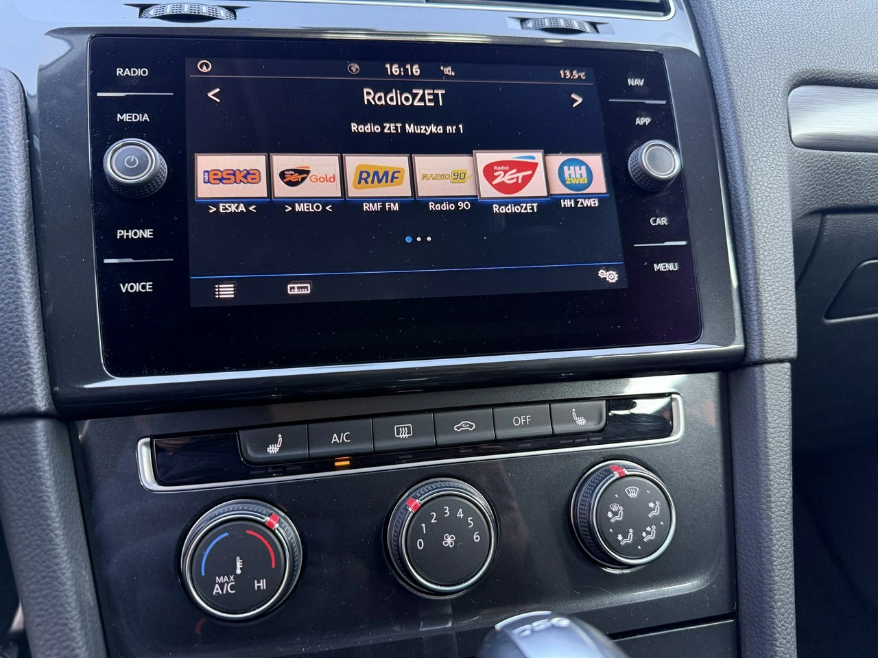 Volkswagen Golf - Zdjęcie 23