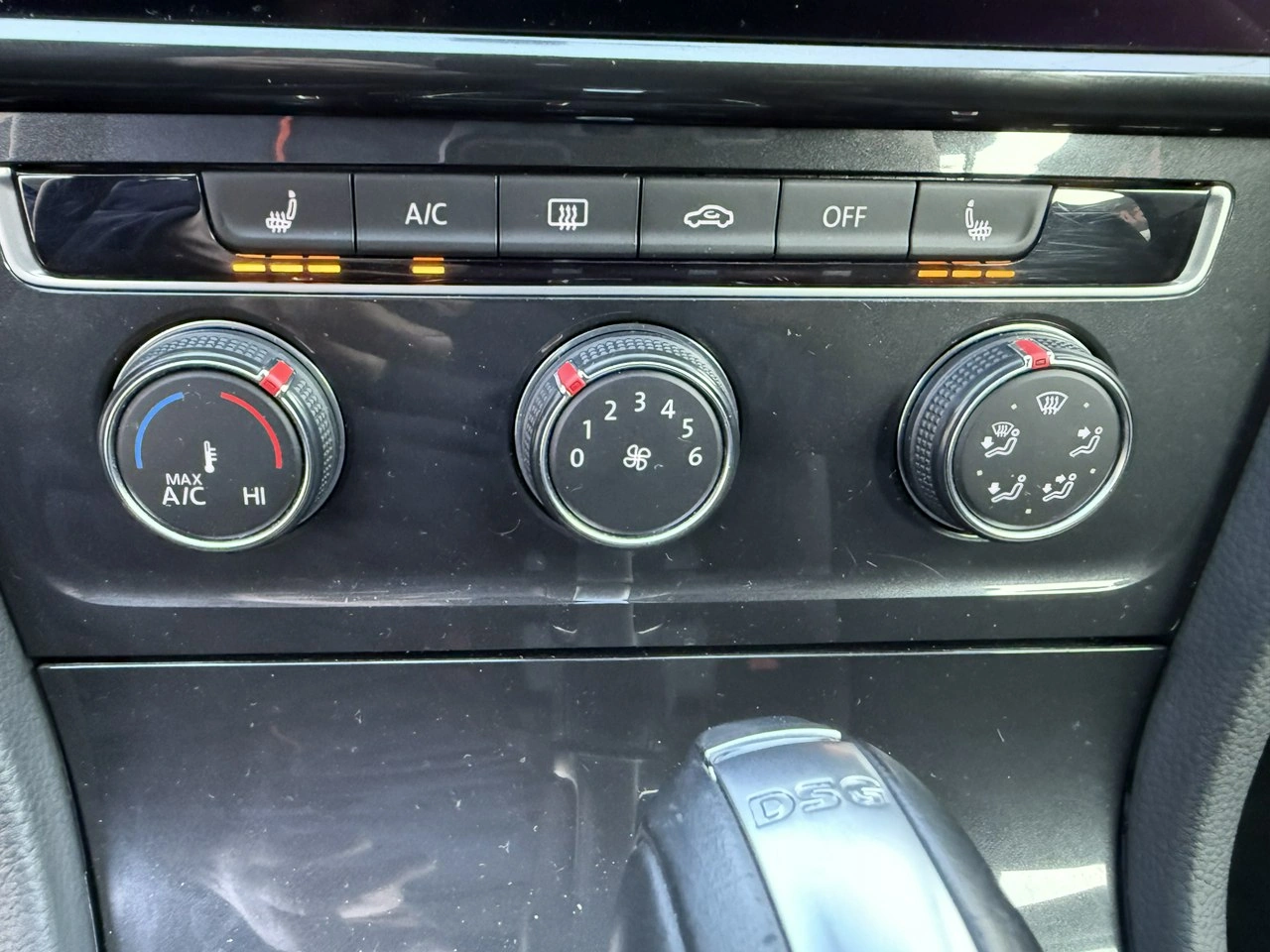 Volkswagen Golf - Zdjęcie 24