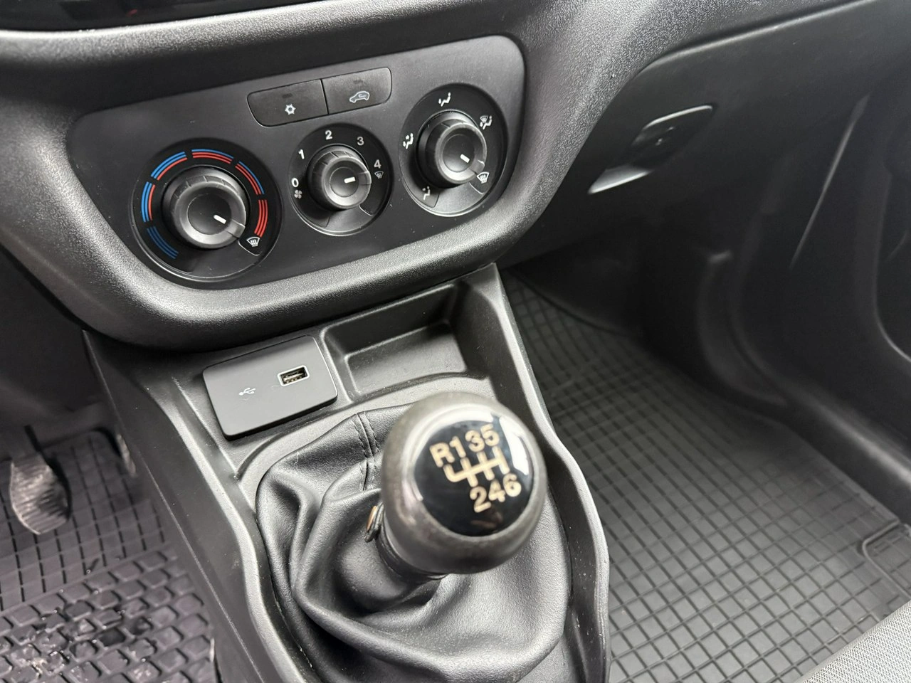 Fiat Doblo - Zdjęcie 9