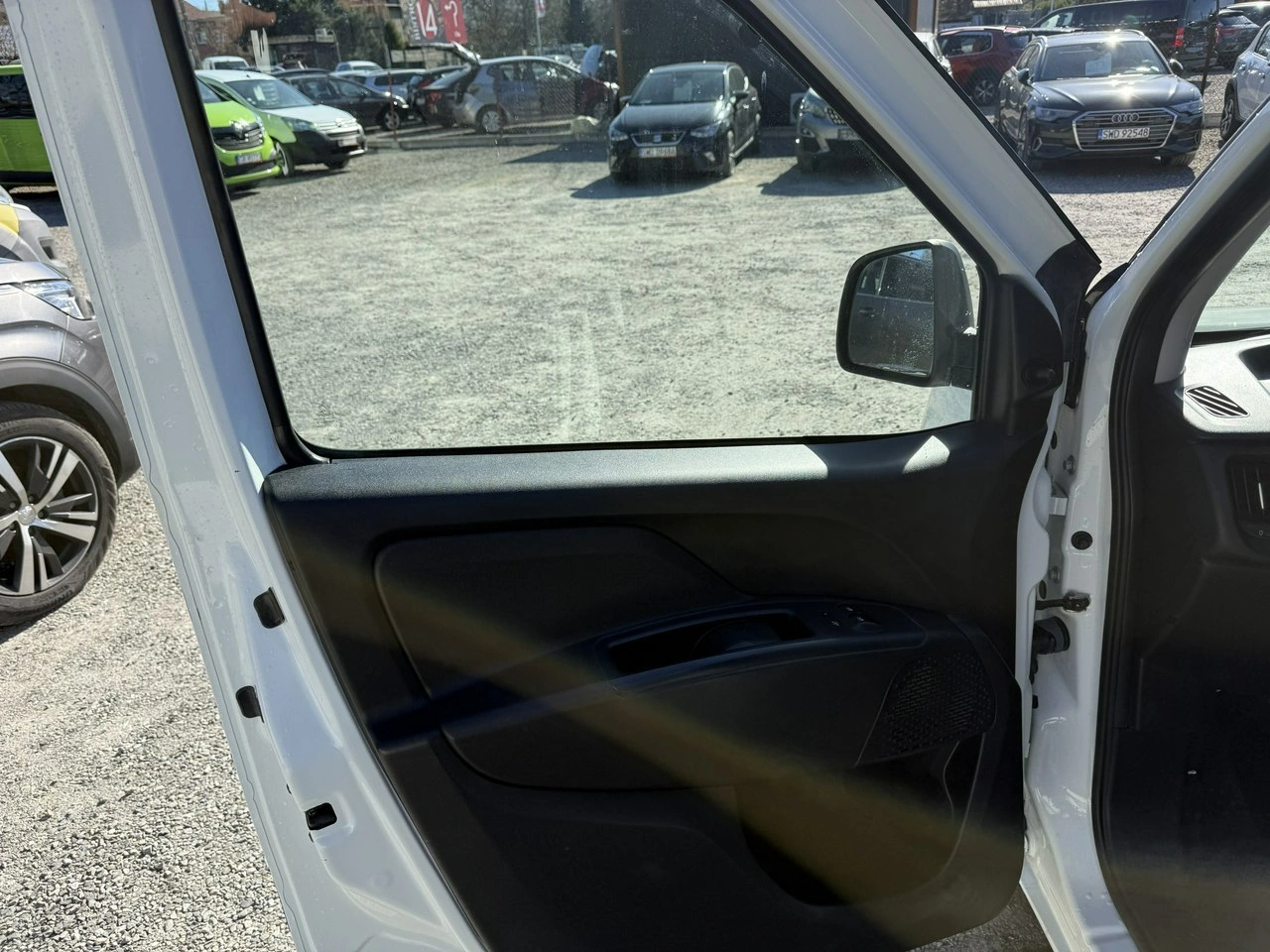 Fiat Doblo - Zdjęcie 16