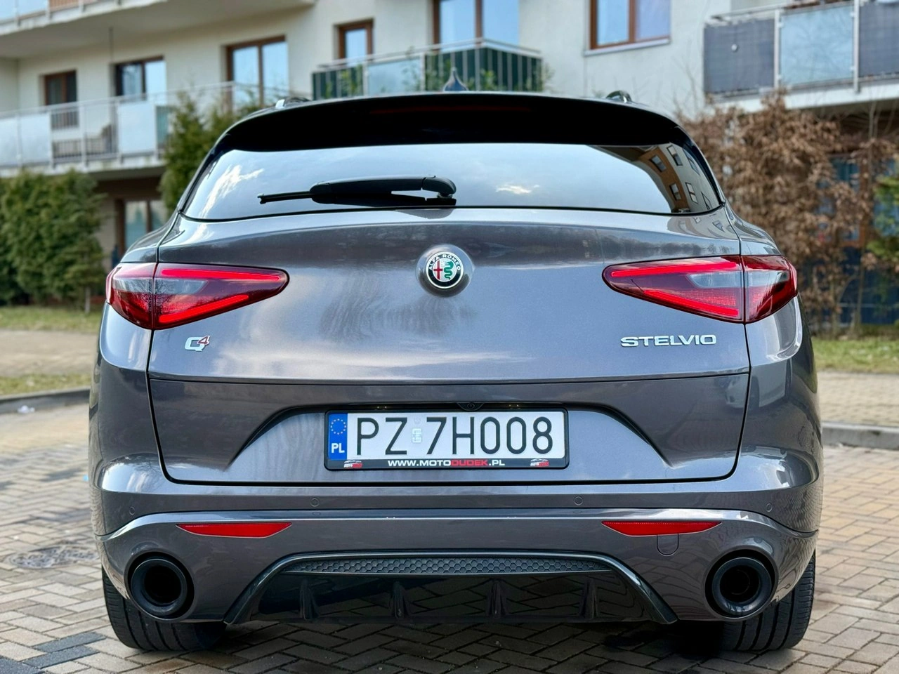 Alfa Romeo Stelvio - Zdjęcie 14