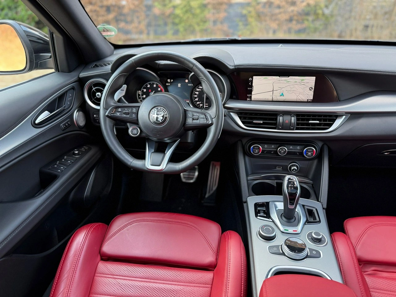 Alfa Romeo Stelvio - Zdjęcie 16