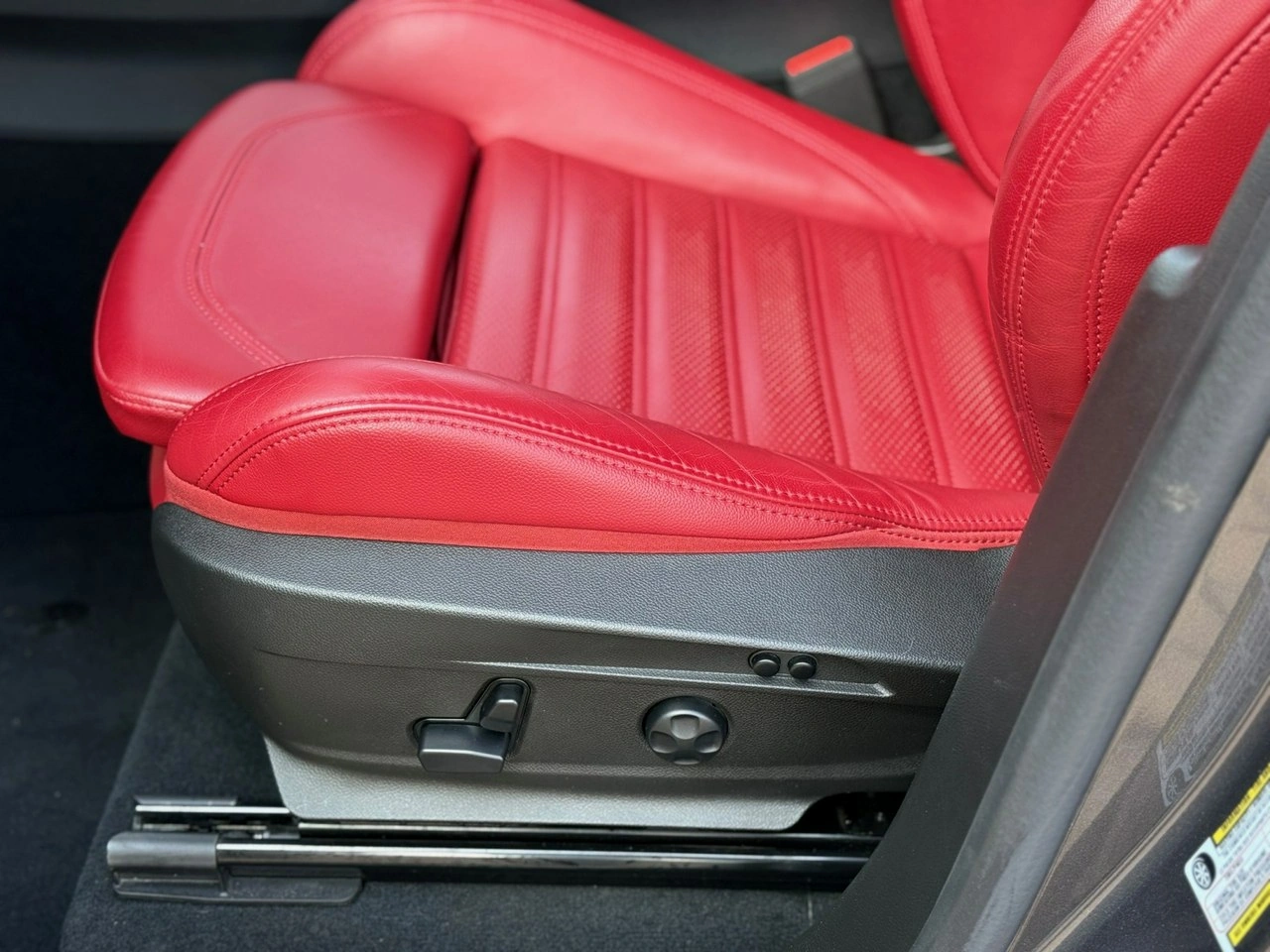 Alfa Romeo Stelvio - Zdjęcie 20