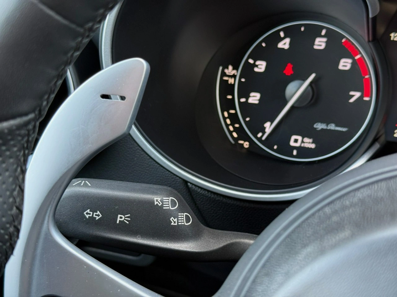 Alfa Romeo Stelvio - Zdjęcie 28