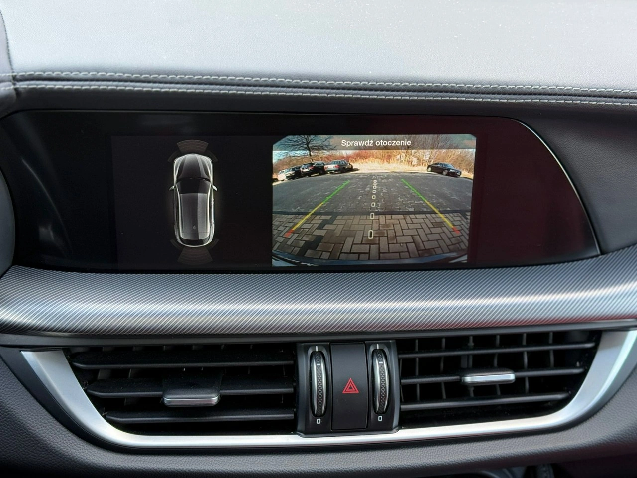 Alfa Romeo Stelvio - Zdjęcie 33