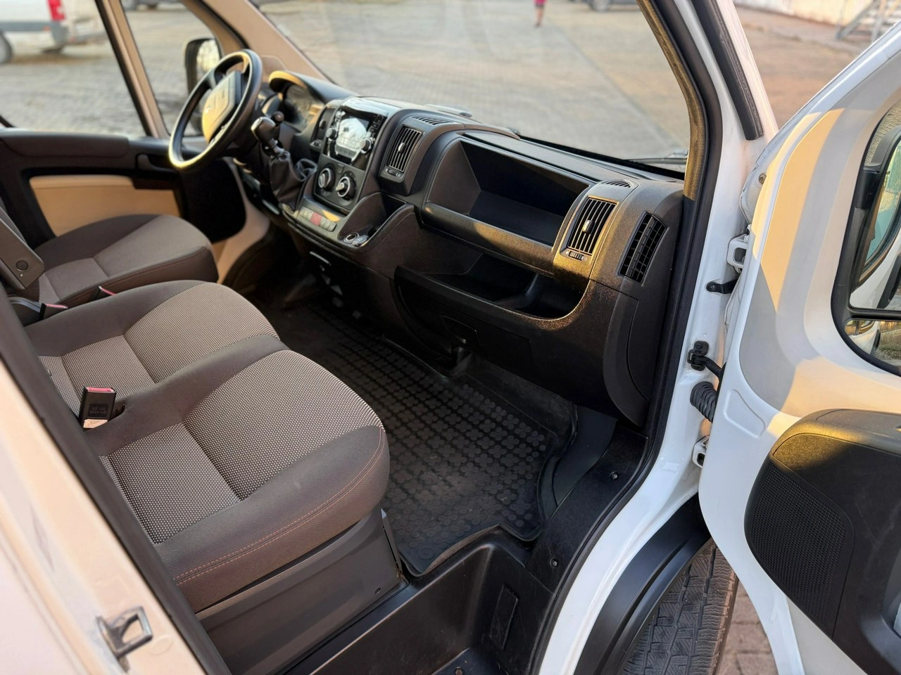 Peugeot Boxer - Zdjęcie 5