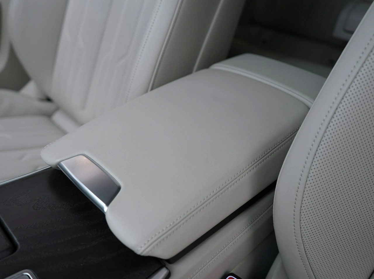 Audi A6 - Zdjęcie 16