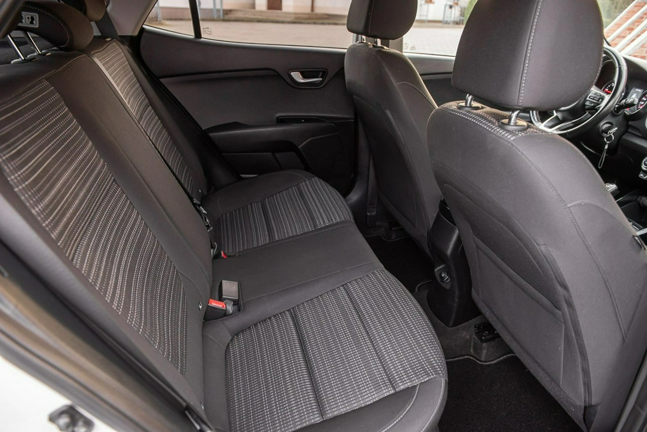 Kia Stonic - Zdjęcie 7