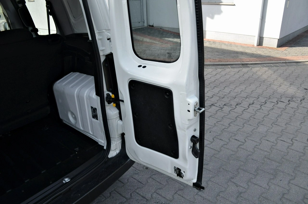 Fiat Fiorino - Zdjęcie 15