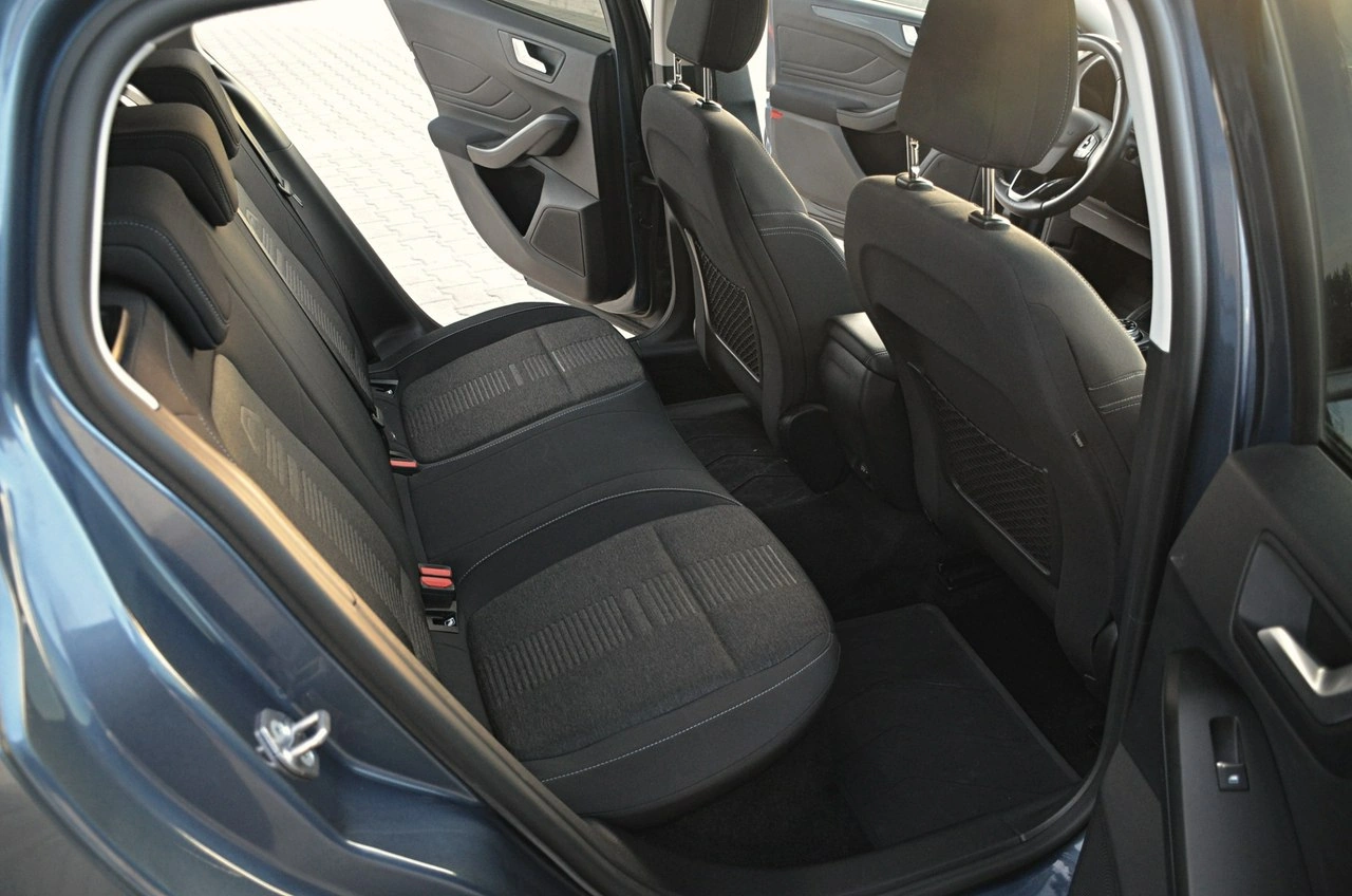 Ford Focus - Zdjęcie 16