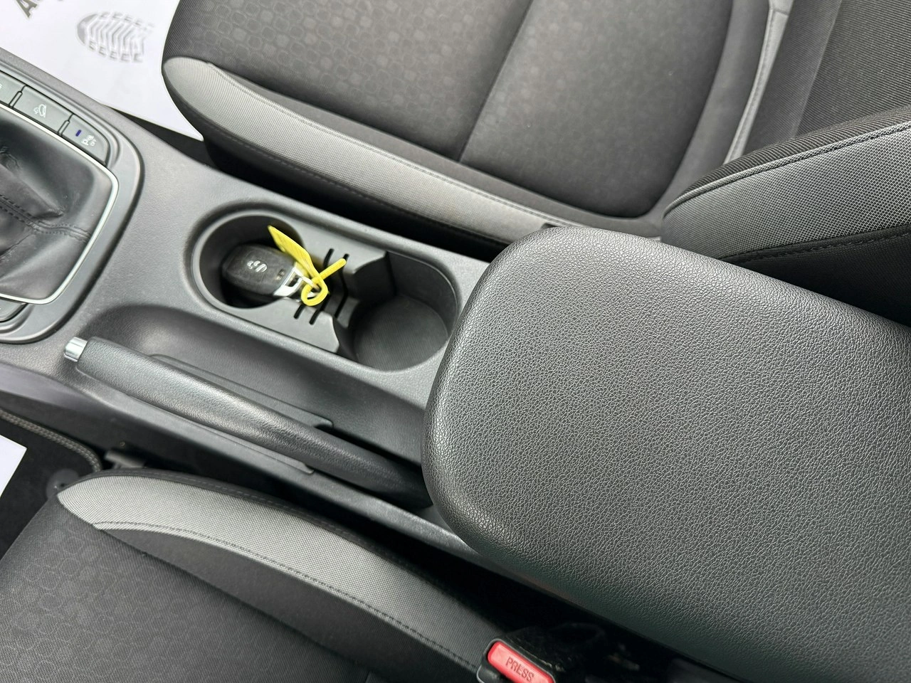 Hyundai Kona - Zdjęcie 18