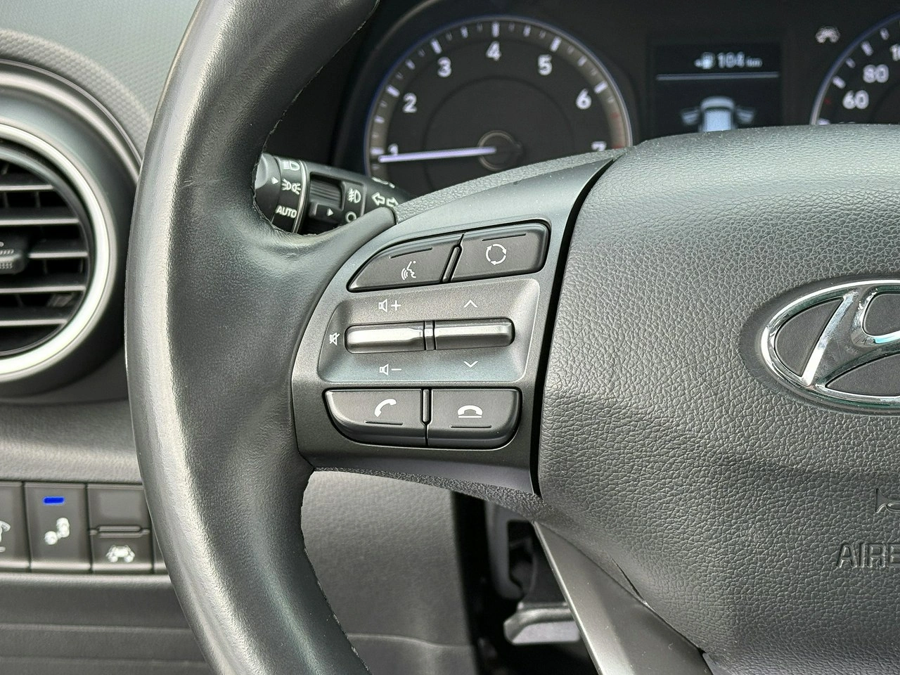 Hyundai Kona - Zdjęcie 8