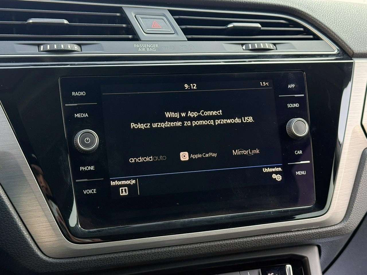 Volkswagen Touran - Zdjęcie 57