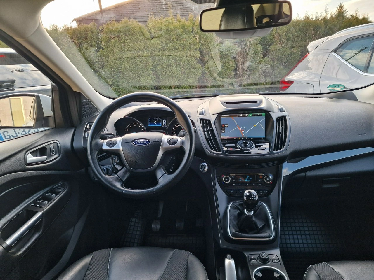 Ford Kuga - Zdjęcie 17