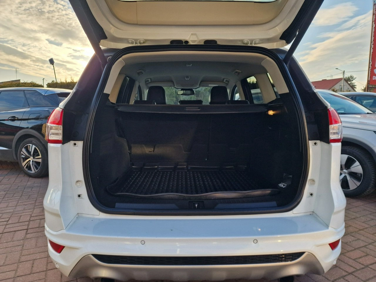 Ford Kuga - Zdjęcie 20