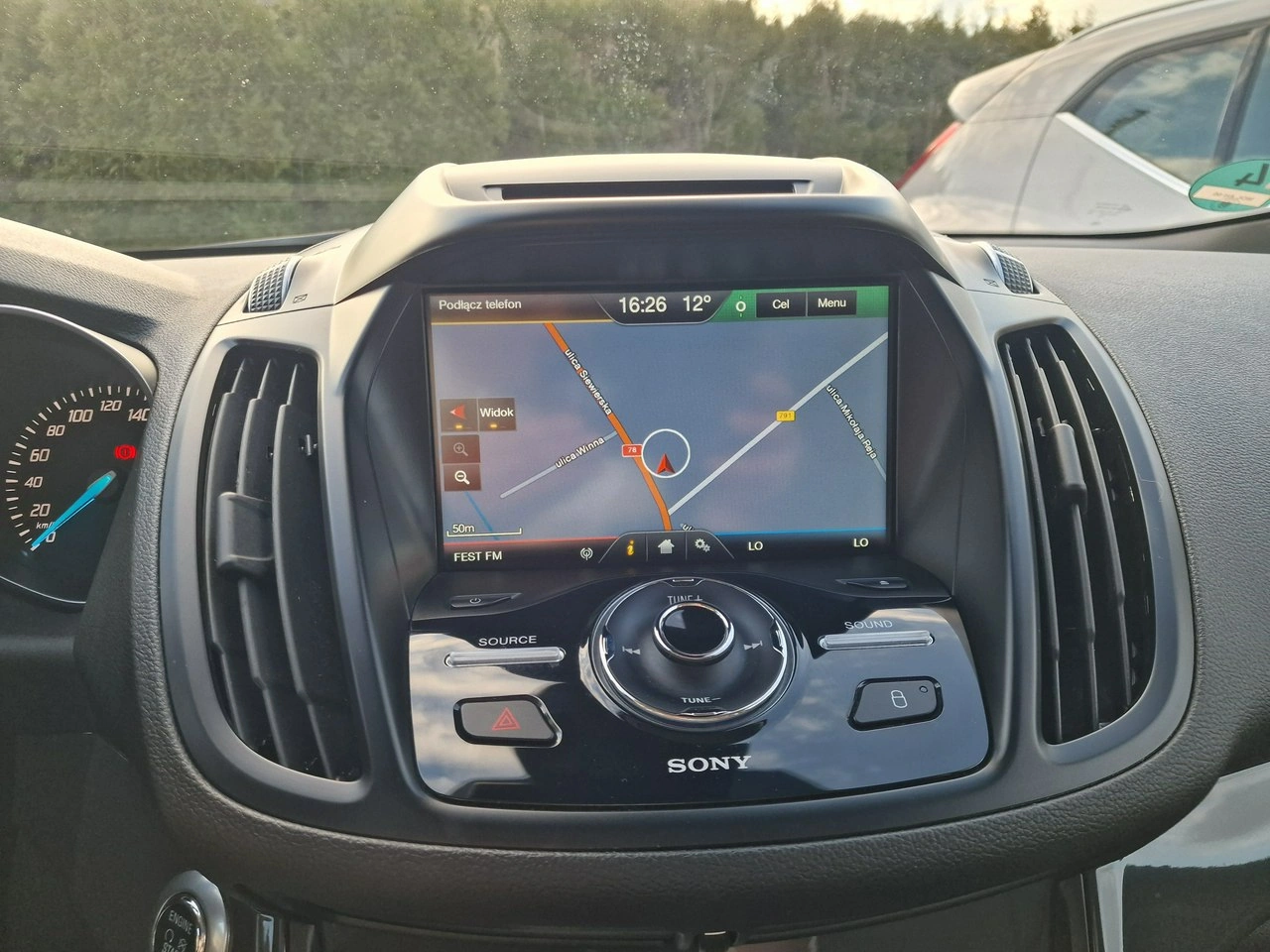 Ford Kuga - Zdjęcie 25