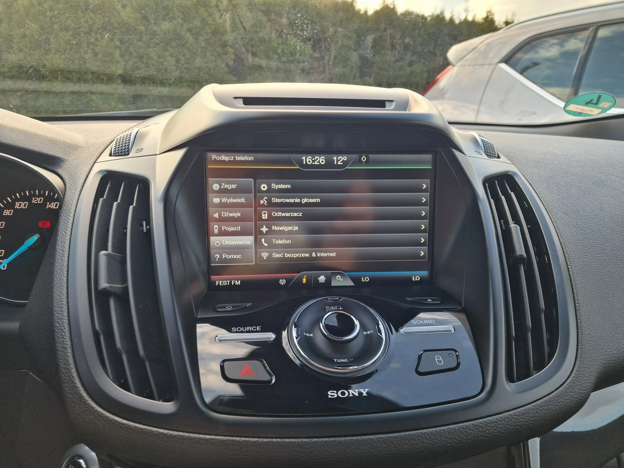 Ford Kuga - Zdjęcie 27