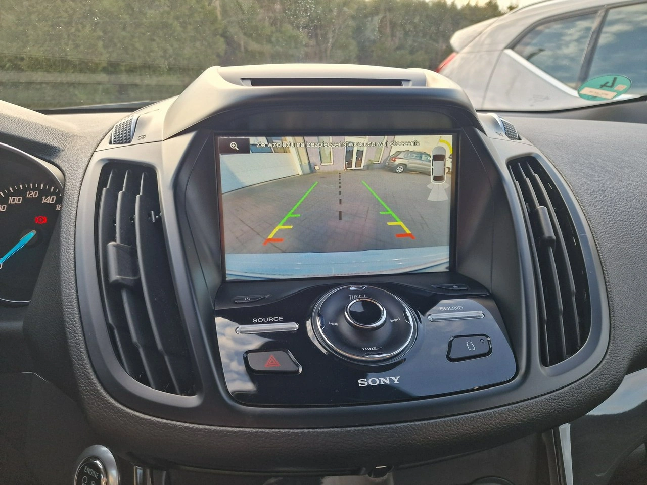 Ford Kuga - Zdjęcie 28