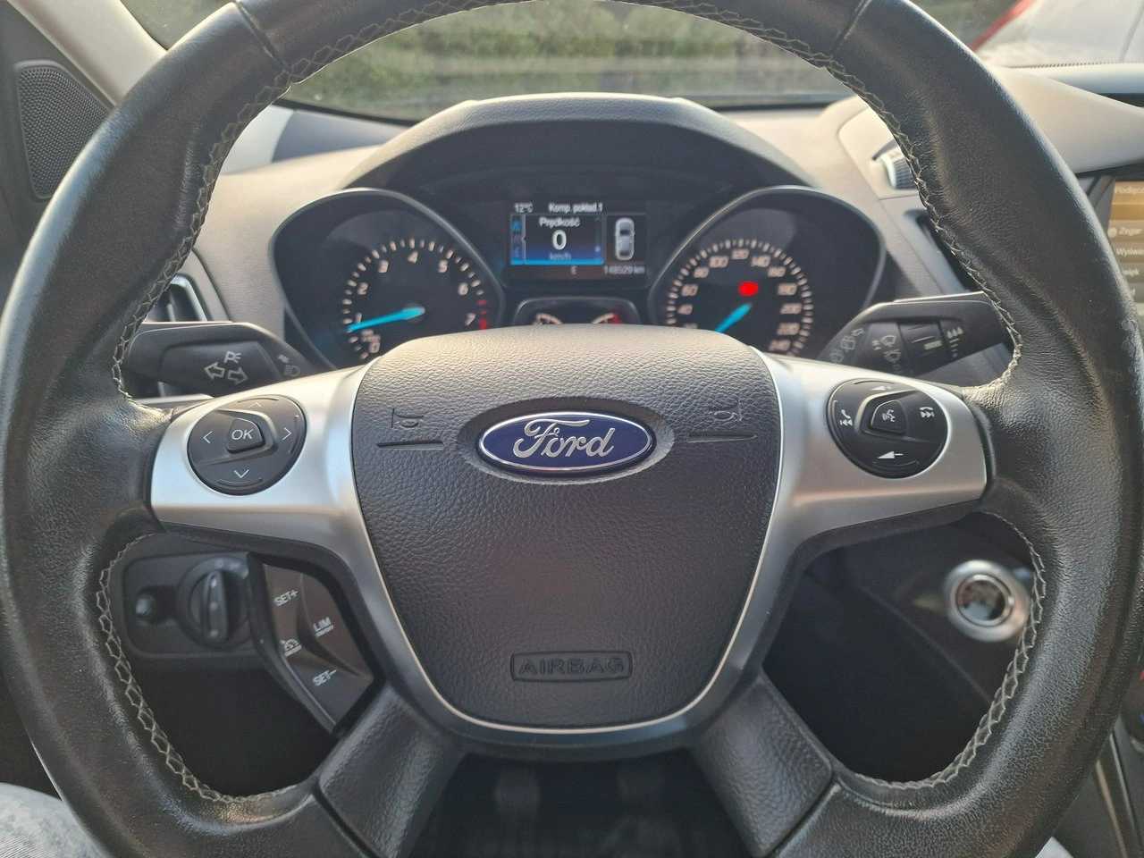 Ford Kuga - Zdjęcie 34