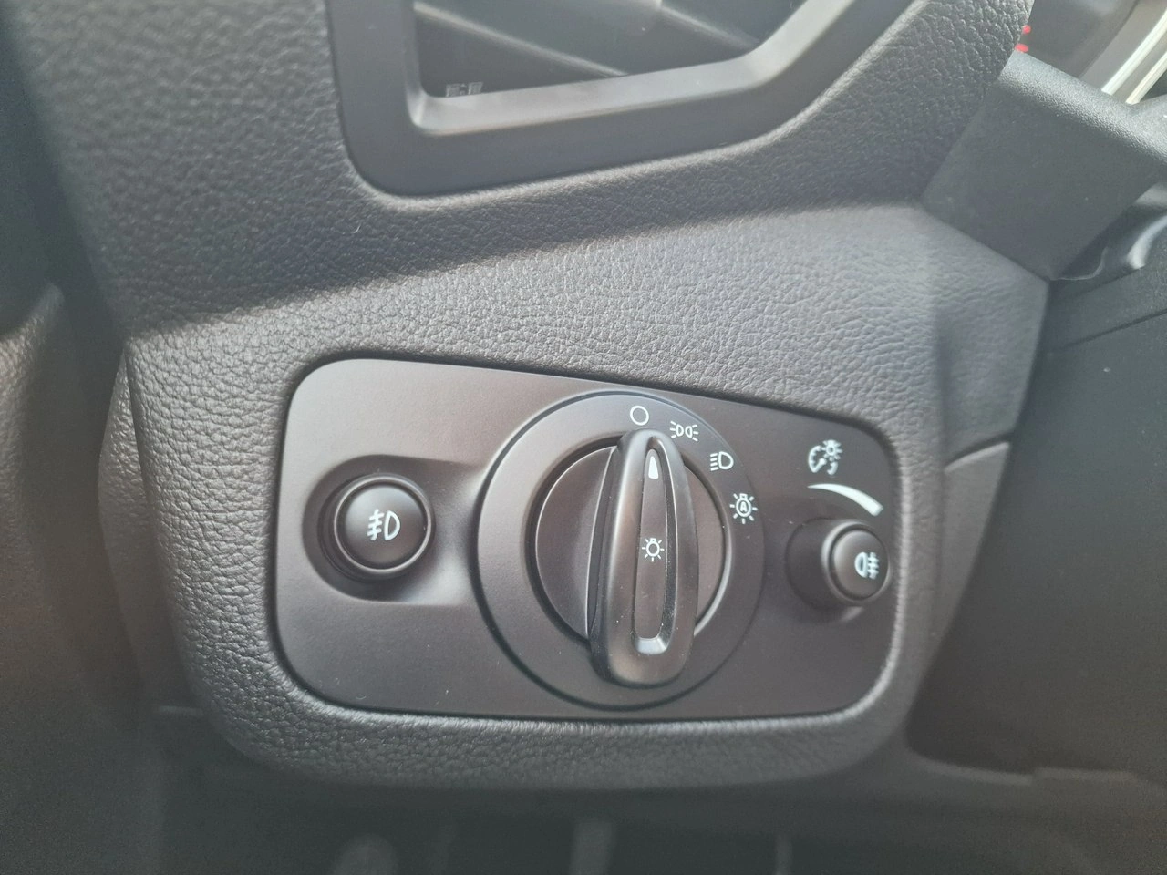 Ford Kuga - Zdjęcie 35