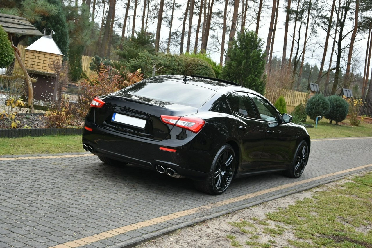 Maserati Ghibli - Zdjęcie 4