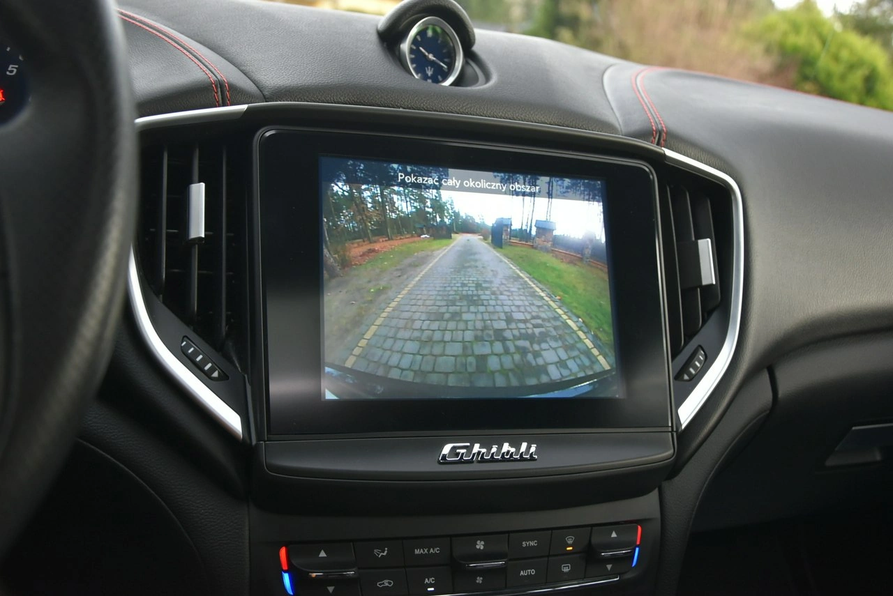 Maserati Ghibli - Zdjęcie 8