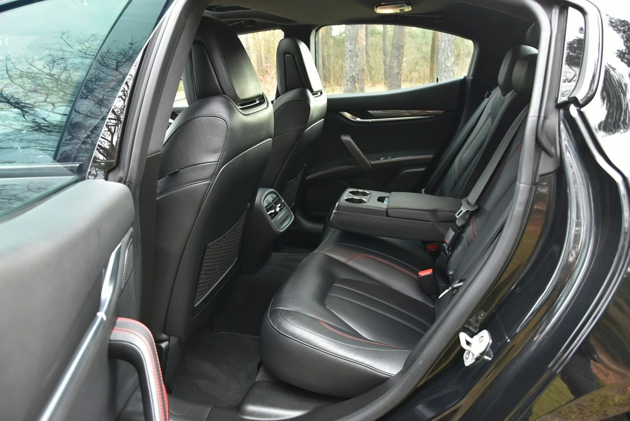 Maserati Ghibli - Zdjęcie 12