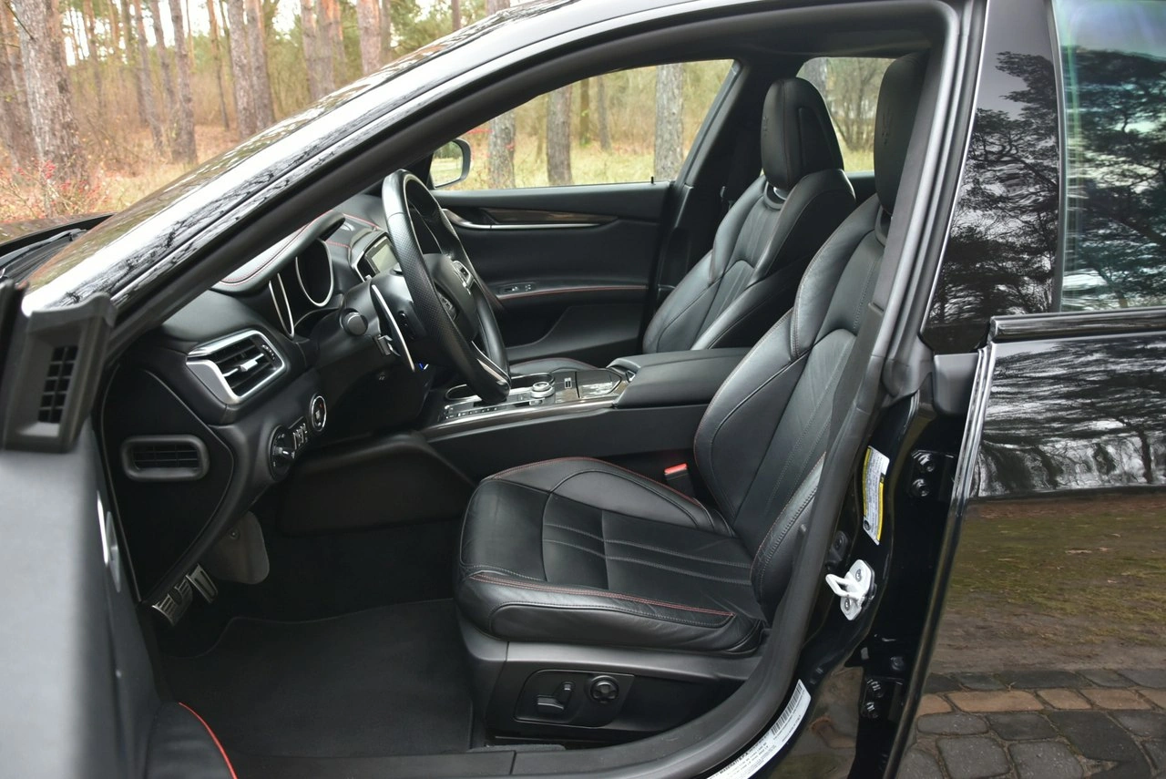 Maserati Ghibli - Zdjęcie 14