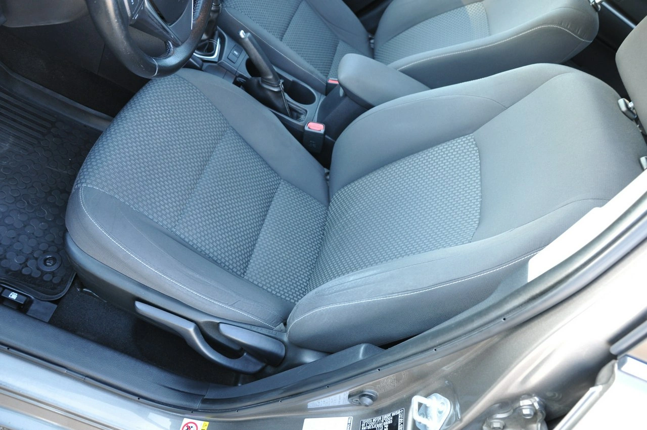 Toyota Corolla - Zdjęcie 10