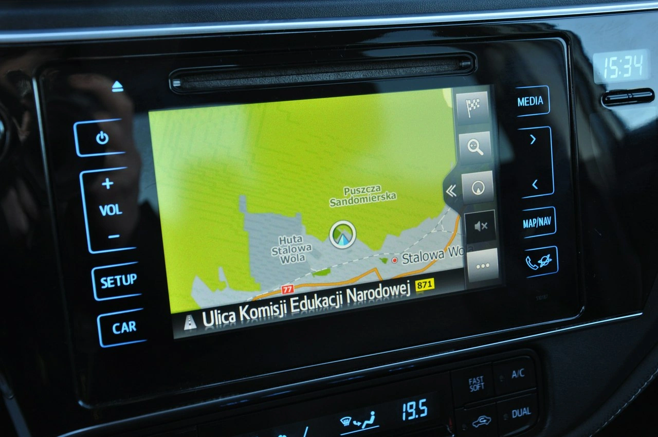 Toyota Corolla - Zdjęcie 16